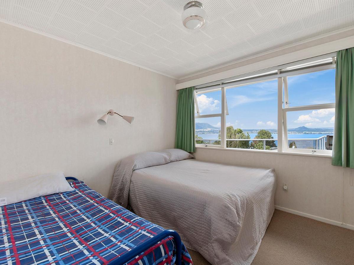 Lofty Lakeviews - Acacia Bay Holiday Home Taupo Eksteriør bilde