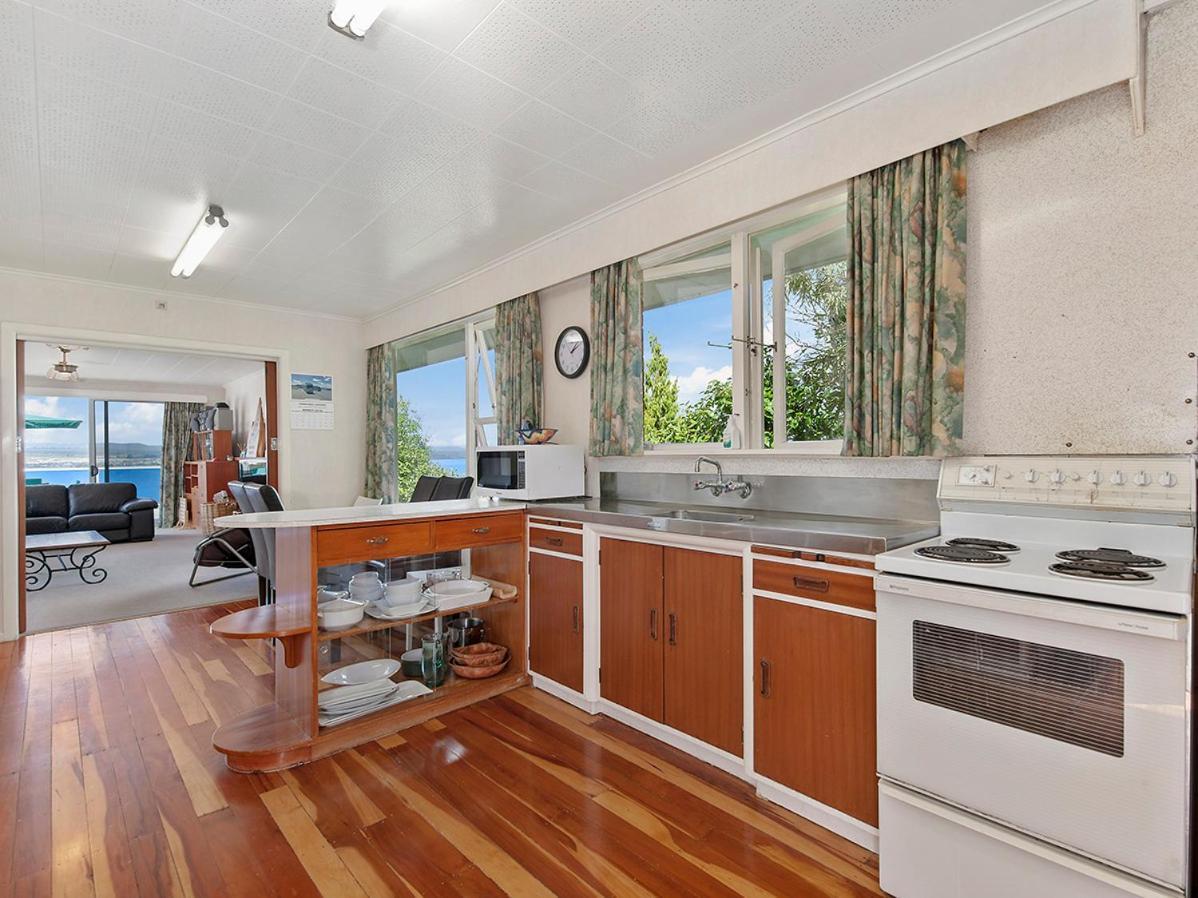 Lofty Lakeviews - Acacia Bay Holiday Home Taupo Eksteriør bilde